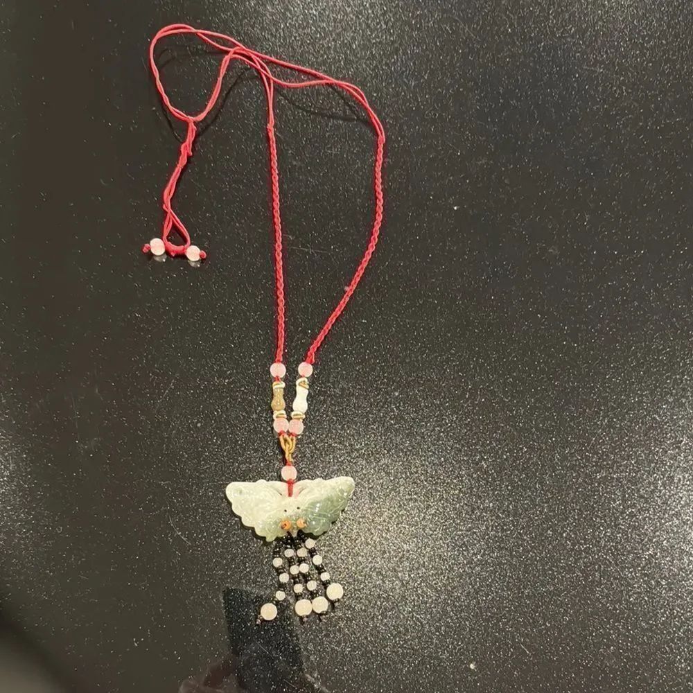 🎊Final deal 🎊Red and Green Beaded Necklace with Pendant